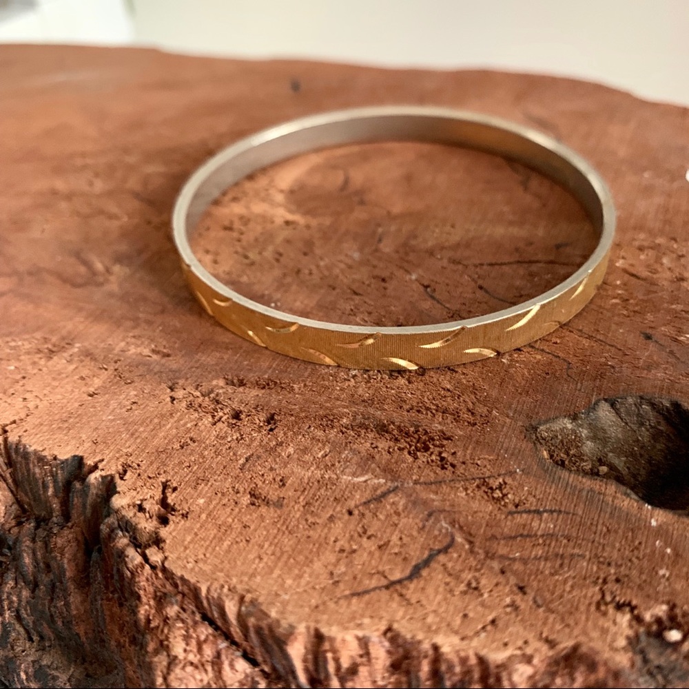 Trifari vintage gold tone bangle bracelet